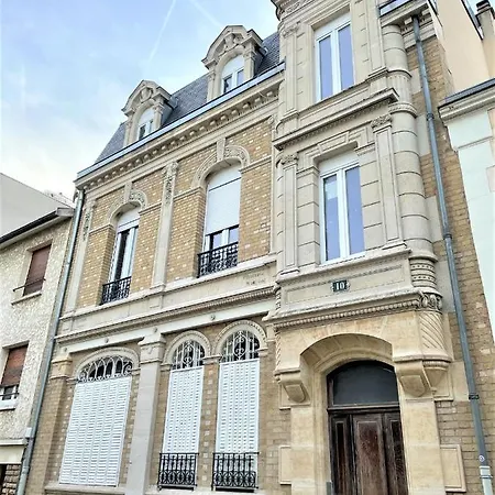 Le Boulard : En Plein Coeur Du Centre De *